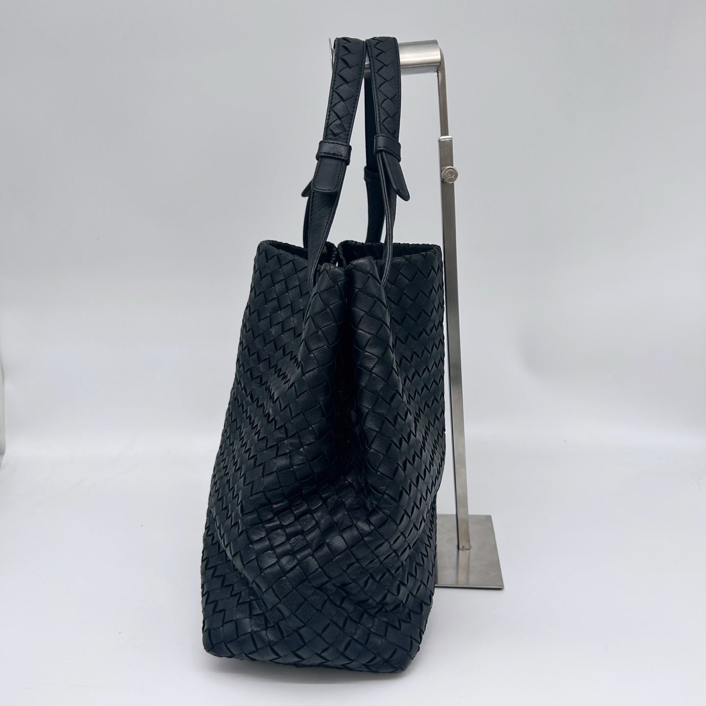 Bottega Veneta Black Intrecciato Leather Shoulder Bag [Used]