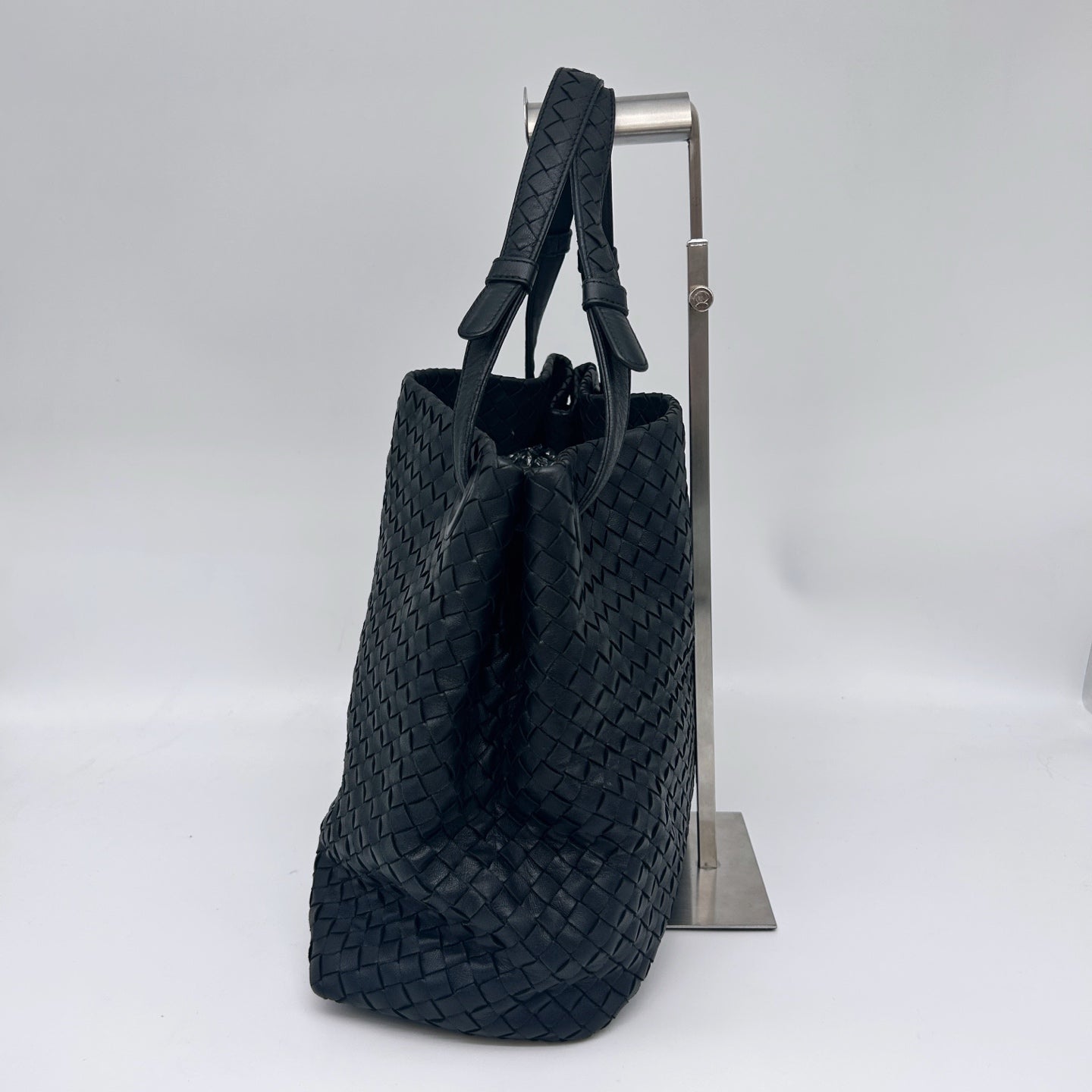 Bottega Veneta Black Intrecciato Leather Shoulder Bag [Used]