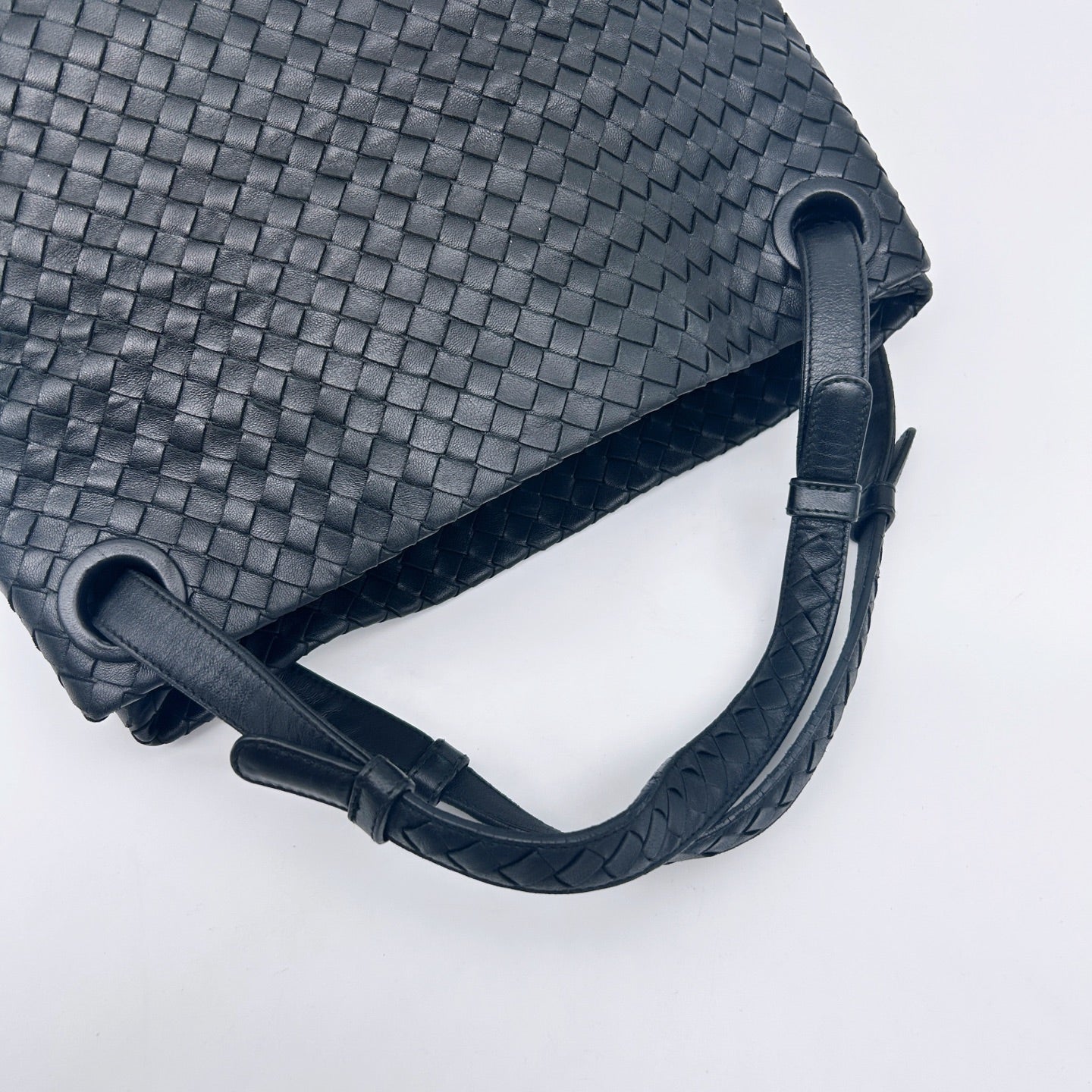 Bottega Veneta Black Intrecciato Leather Shoulder Bag [Used]