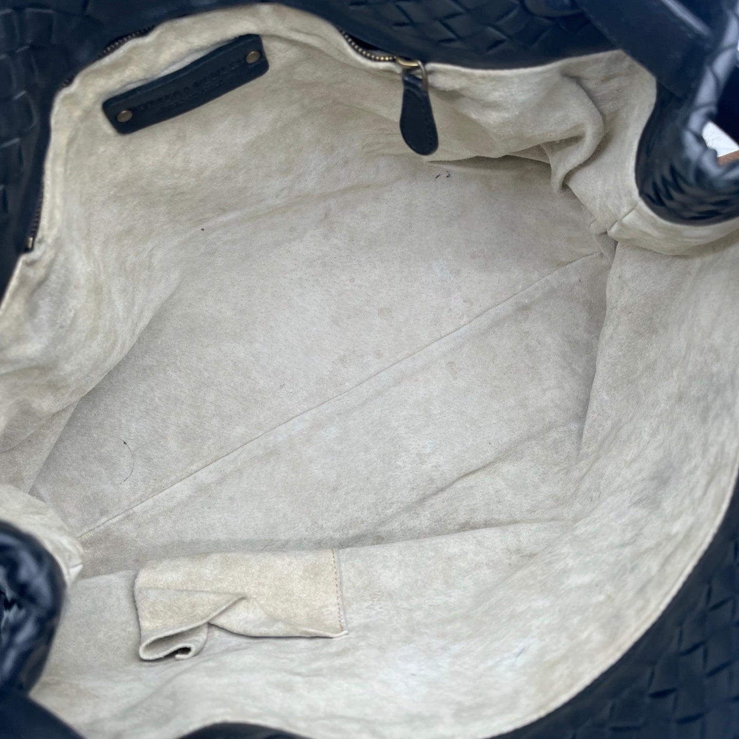 Bottega Veneta Black Intrecciato Leather Shoulder Bag [Used]