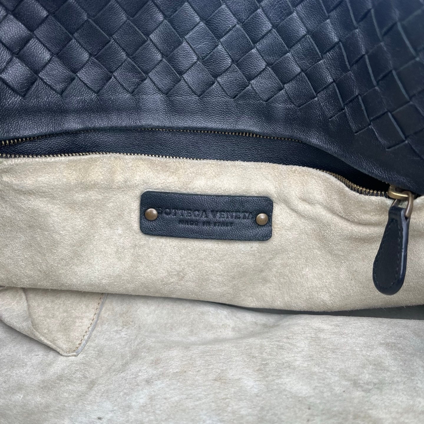 Bottega Veneta Black Intrecciato Leather Shoulder Bag [Used]