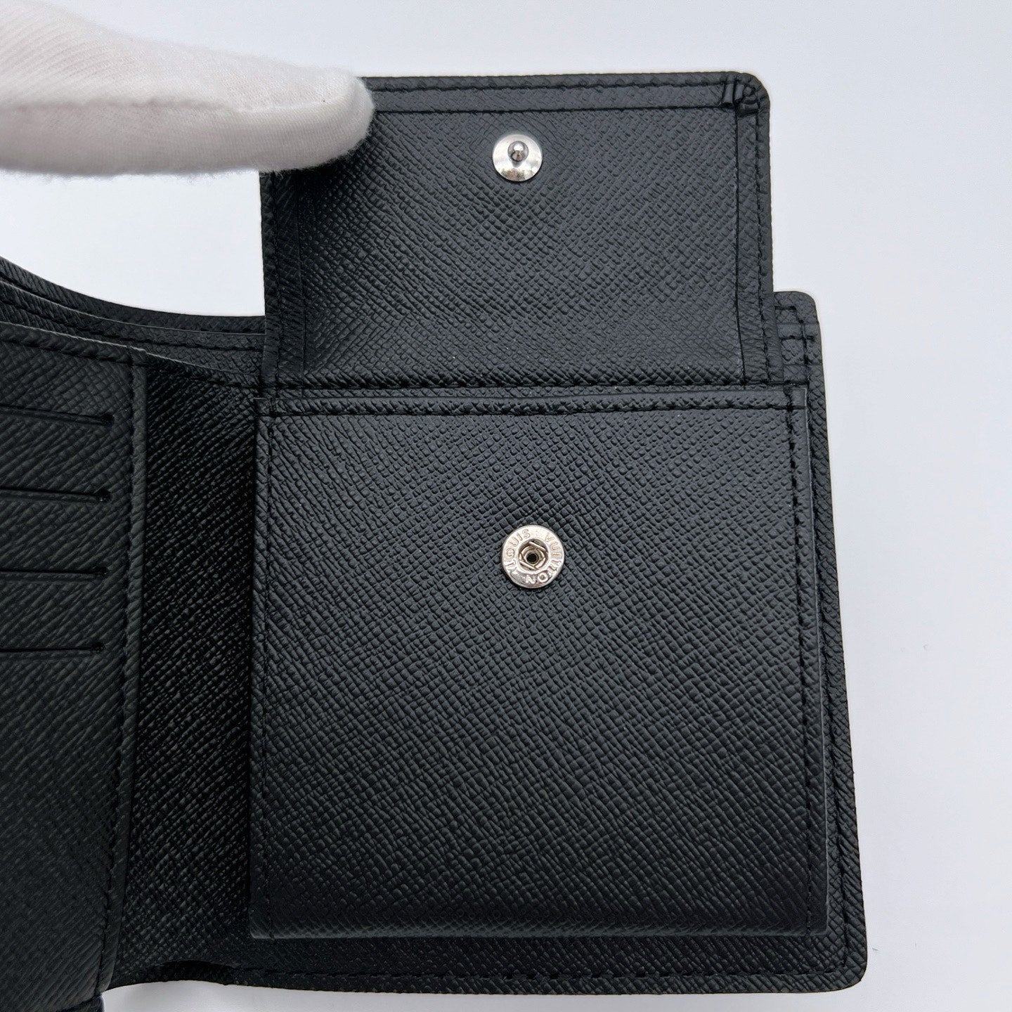 Louis Vuitton Damier Graphite Bi-Fold Wallet 11 cm [Unused]