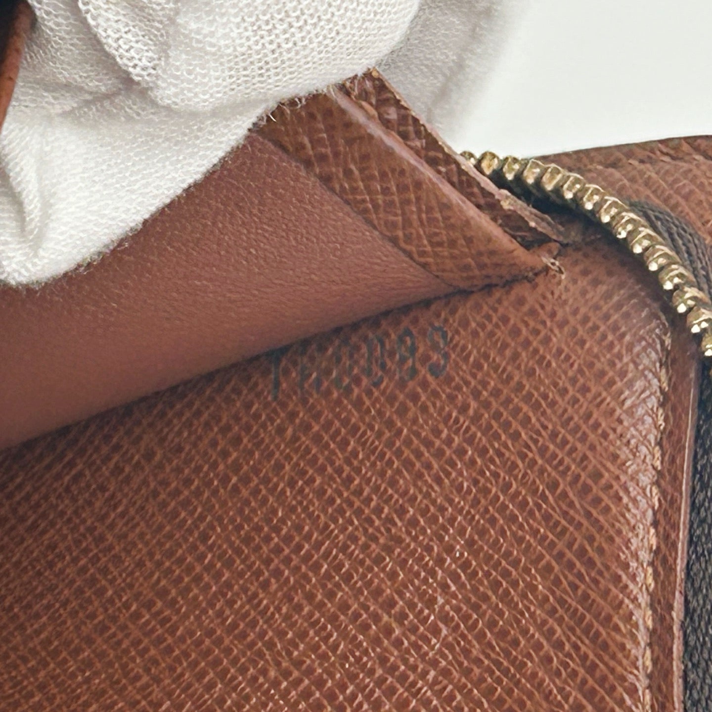 Louis Vuitton Monogram Zippy Long Wallet [Used]