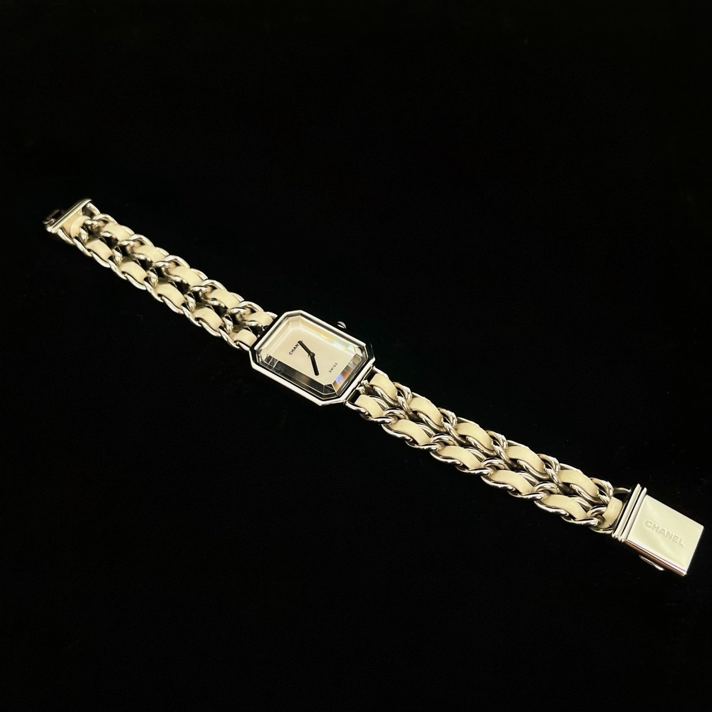 Chanel Première Mother-of-Pearl Dial M Size Watch [Used]