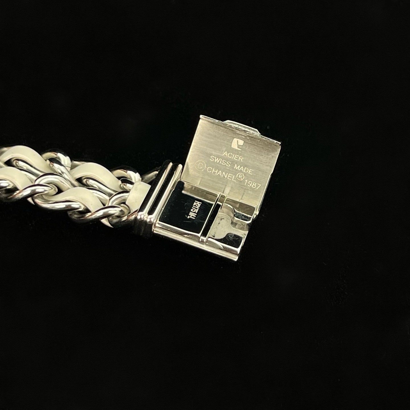 Chanel Première Mother-of-Pearl Dial M Size Watch [Used]