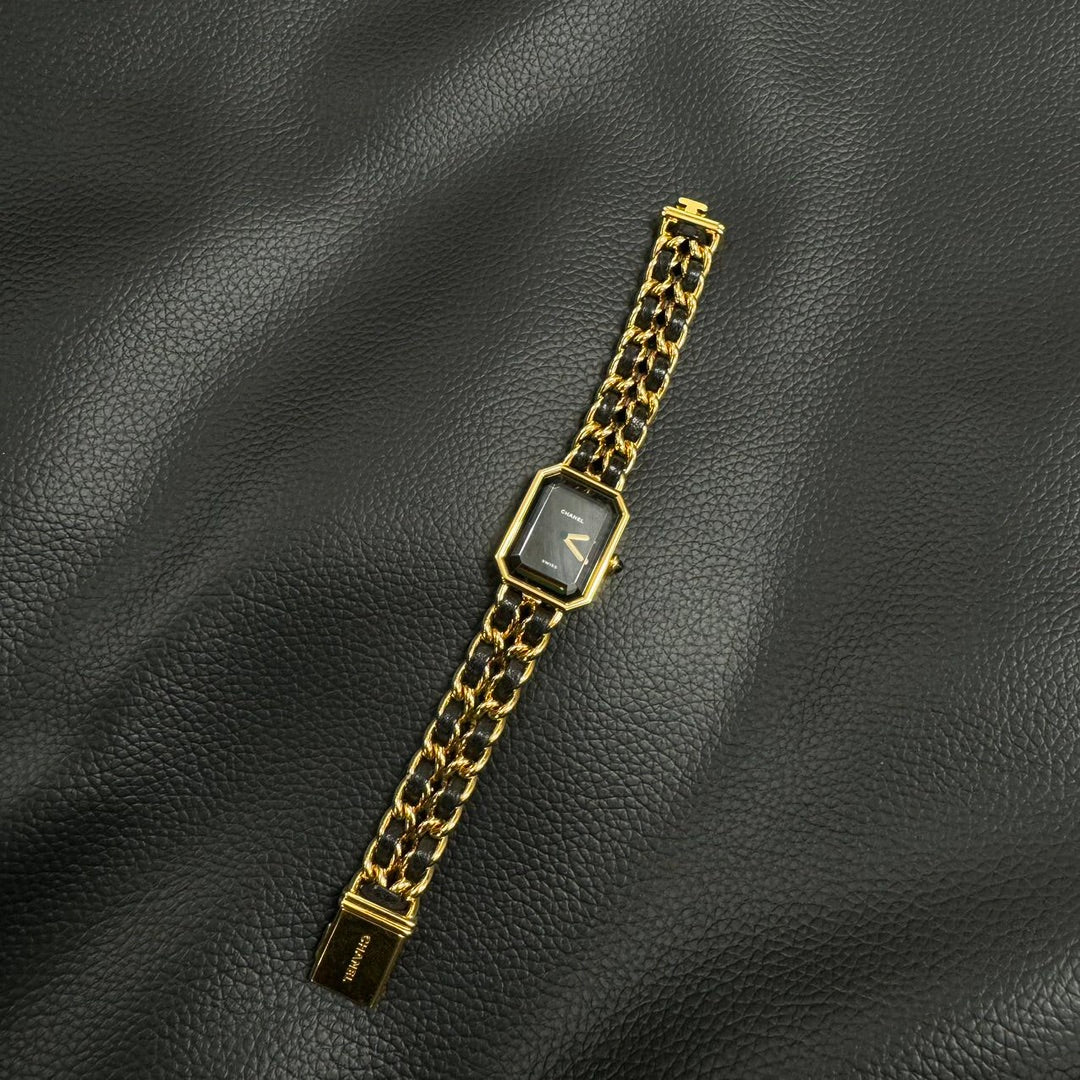 Chanel Première Black Dial Gold Chain Watch M Size [Used]