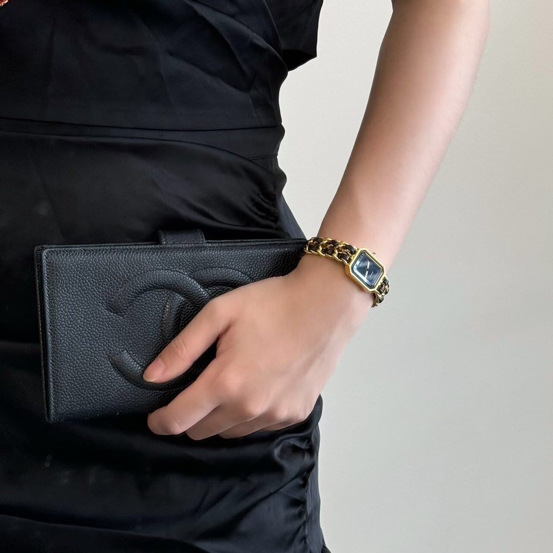 Chanel Première Black Dial Gold Chain Watch M Size [Used]