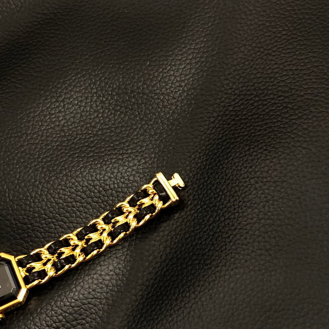 Chanel Première Black Dial Gold Chain Watch M Size [Used]