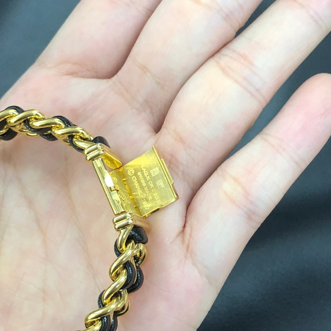 Chanel Première Black Dial Gold Chain Watch M Size [Used]