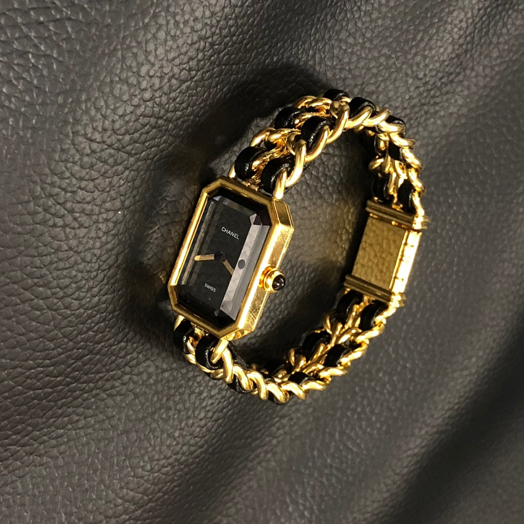 Chanel Première Black Dial Gold Chain Watch M Size [Used]