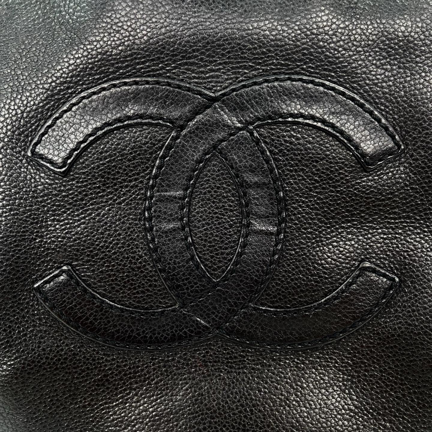 Chanel CC Logo Black Leather Chain Tote Bag Gold Hardware [Used]