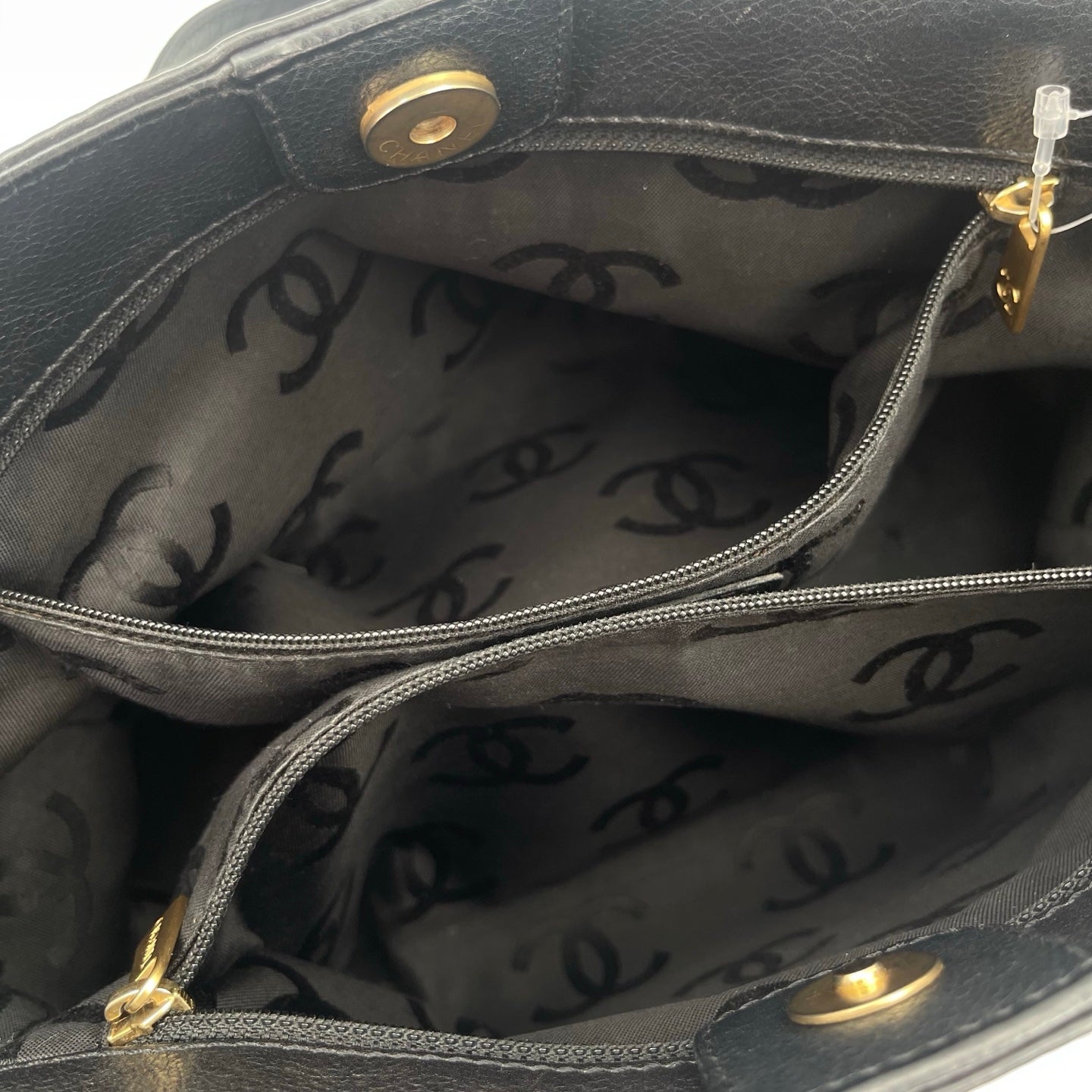 Chanel CC Logo Black Leather Chain Tote Bag Gold Hardware [Used]