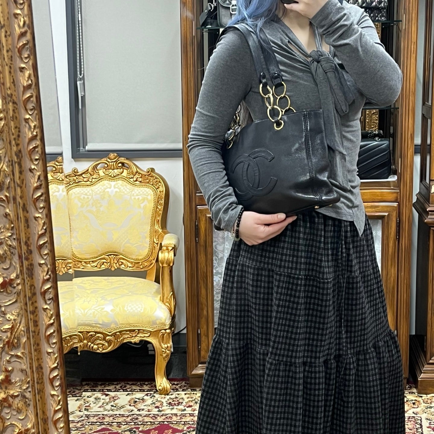 Chanel CC Logo Black Leather Chain Tote Bag Gold Hardware [Used]