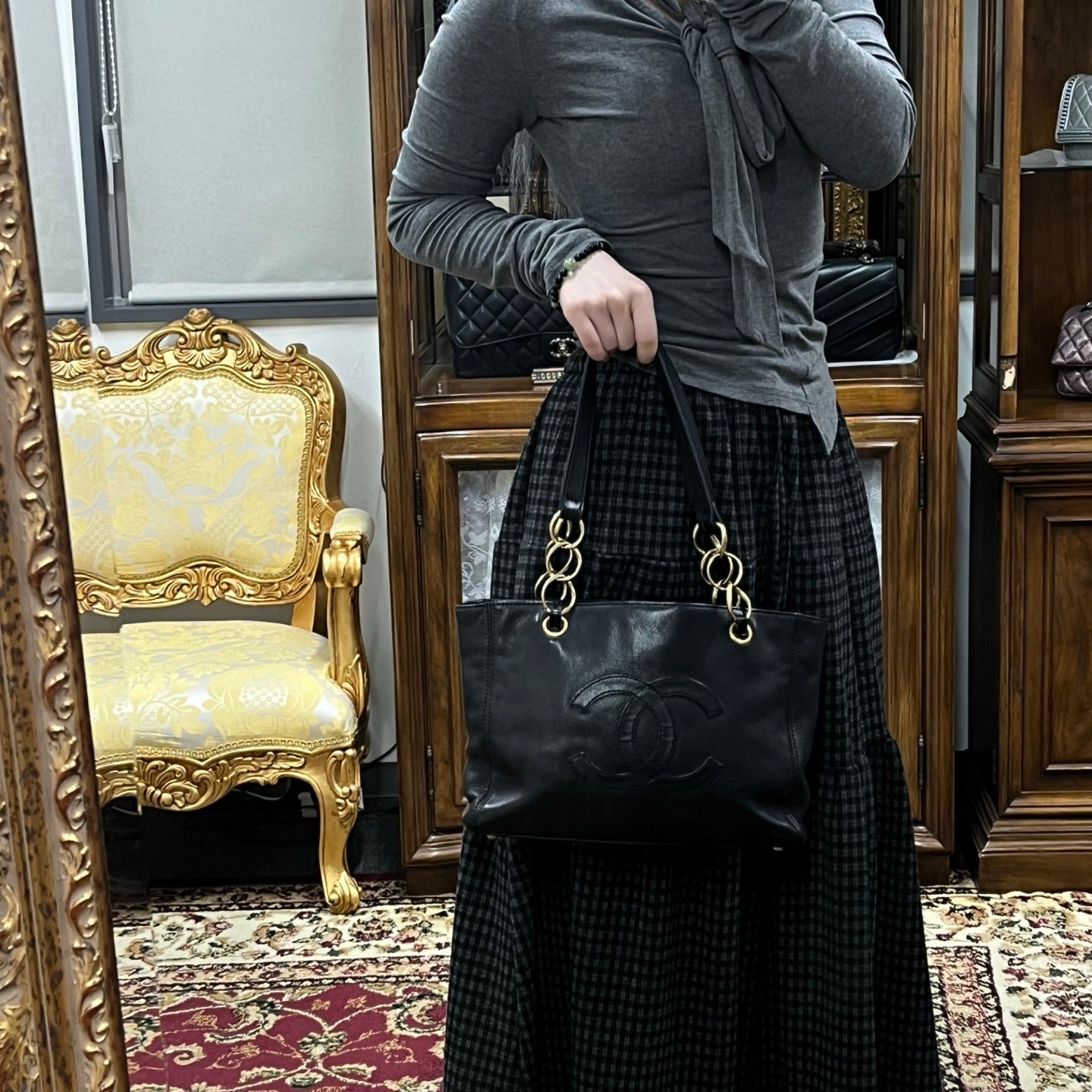 Chanel CC Logo Black Leather Chain Tote Bag Gold Hardware [Used]