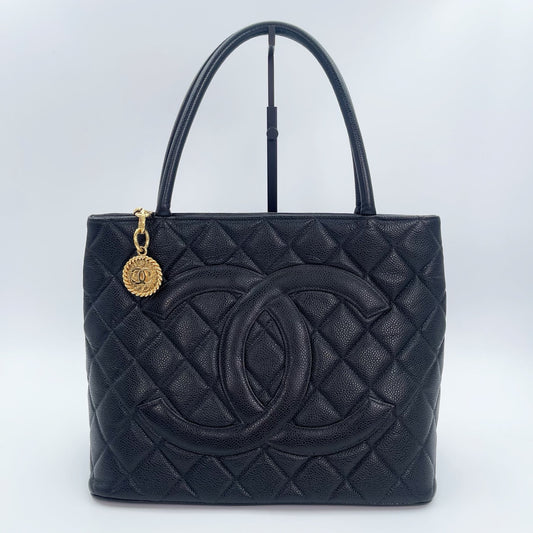 Chanel CC Black Caviar Leather “Hilton” Tote Bag Gold-Tone  [Used]