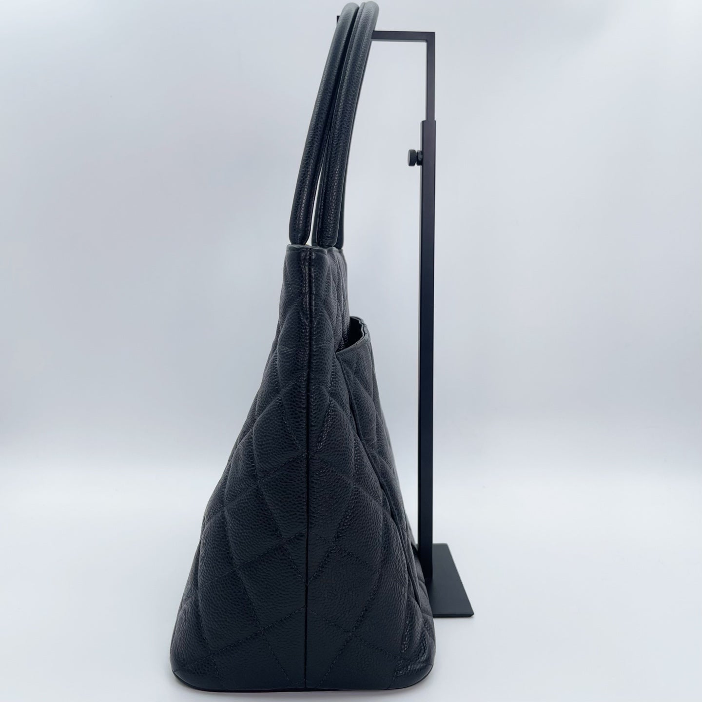 Chanel CC Black Caviar Leather “Hilton” Tote Bag Gold-Tone  [Used]