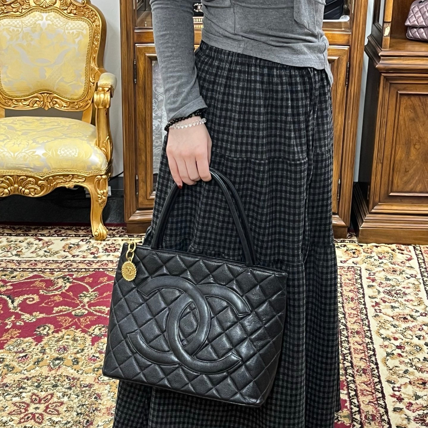 Chanel CC Black Caviar Leather “Hilton” Tote Bag Gold-Tone  [Used]