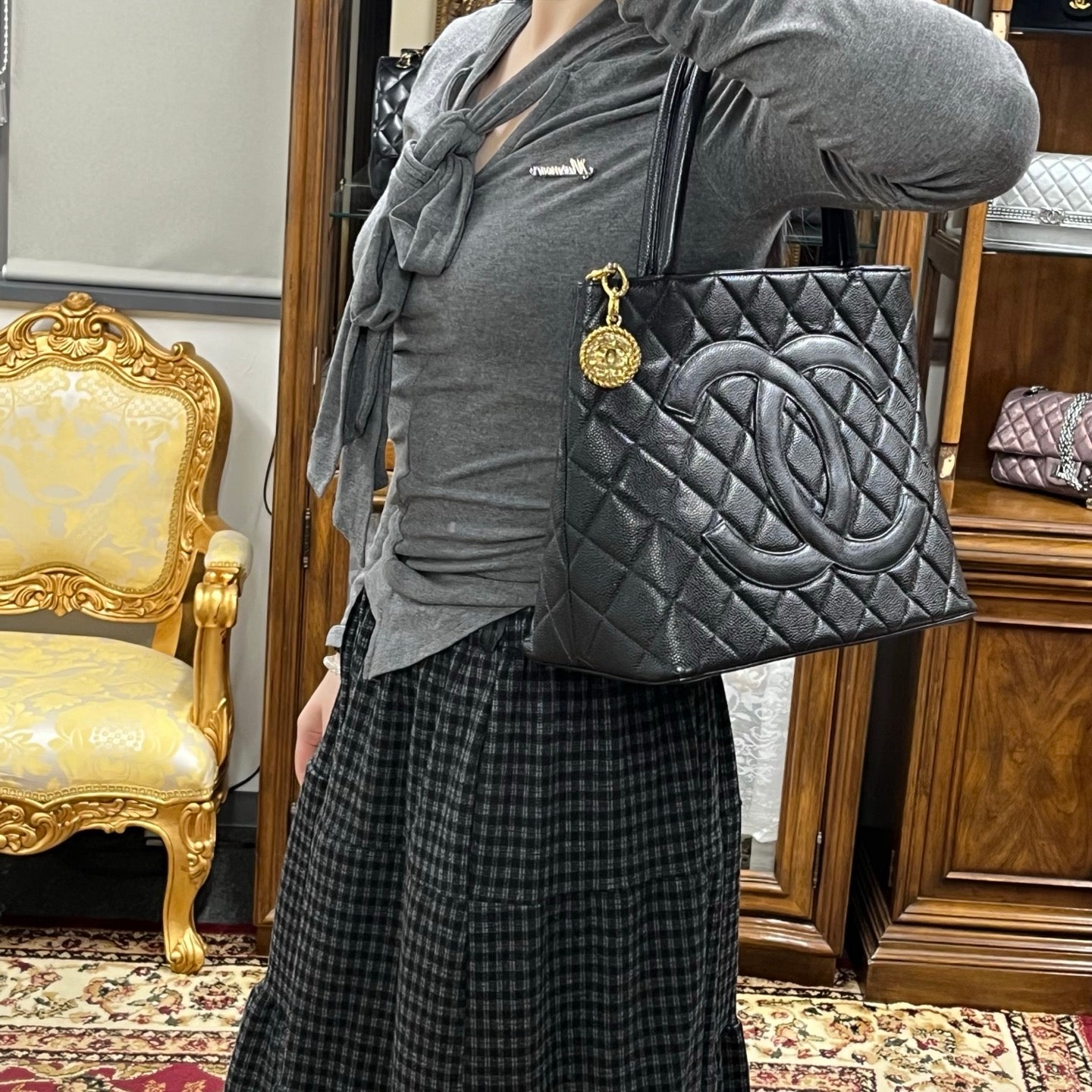 Chanel CC Black Caviar Leather “Hilton” Tote Bag Gold-Tone  [Used]