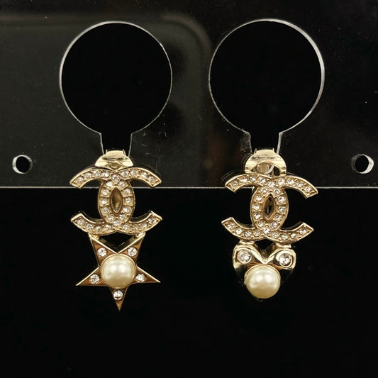 Chanel CC Gold Heart Star Pearl Crystal Clip-On Earrings B19B [Used]