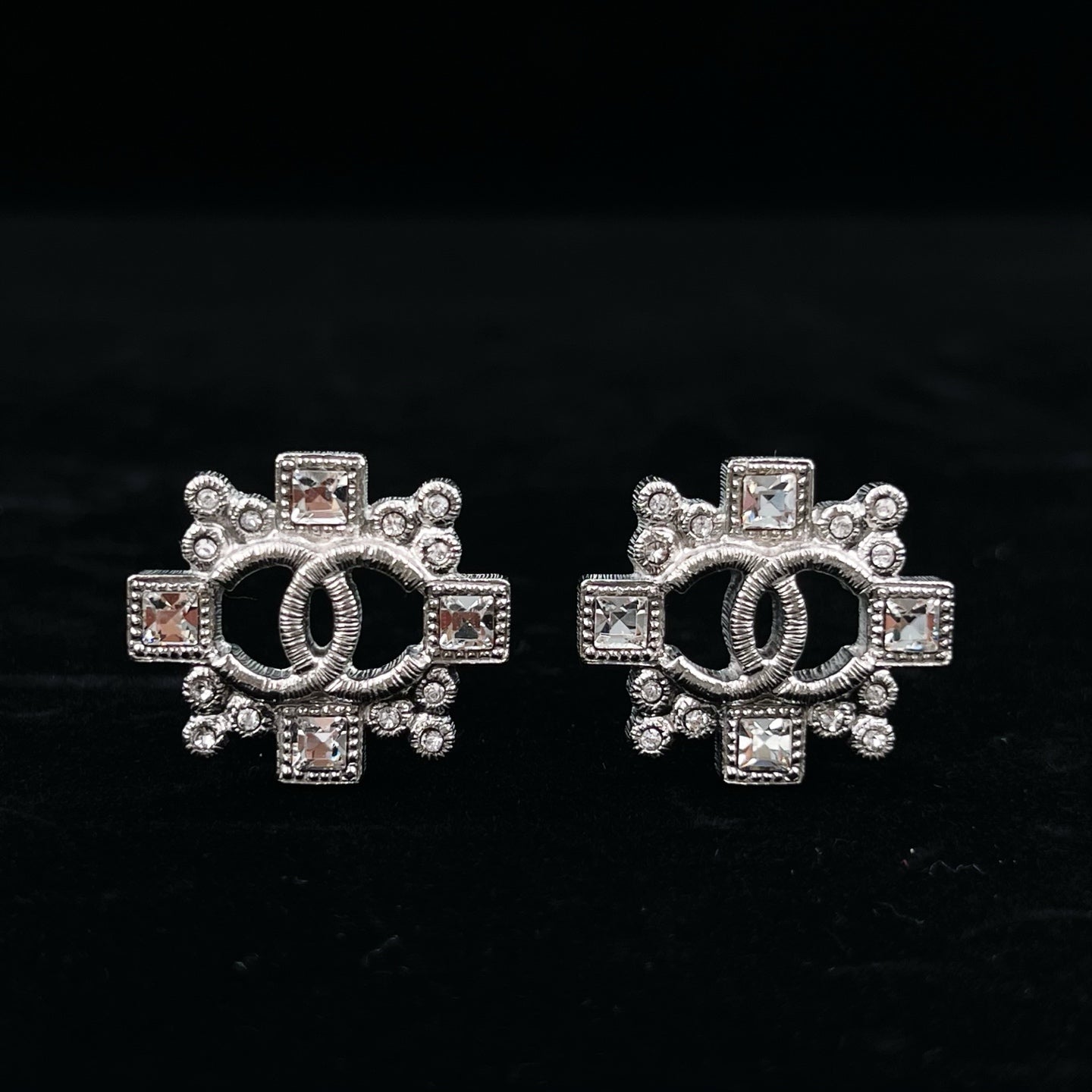 Chanel CC Silver Crystal Stud Earrings B16V [Used]