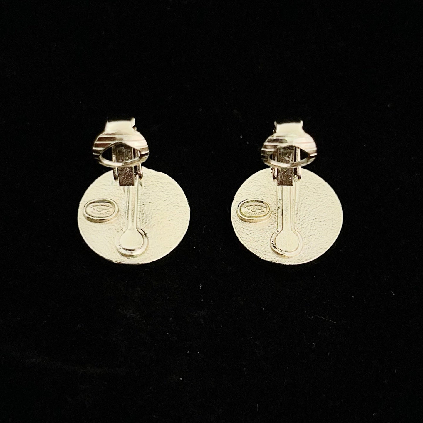 Chanel CC Button Clip-On Earrings White / Gold A18K [Used]