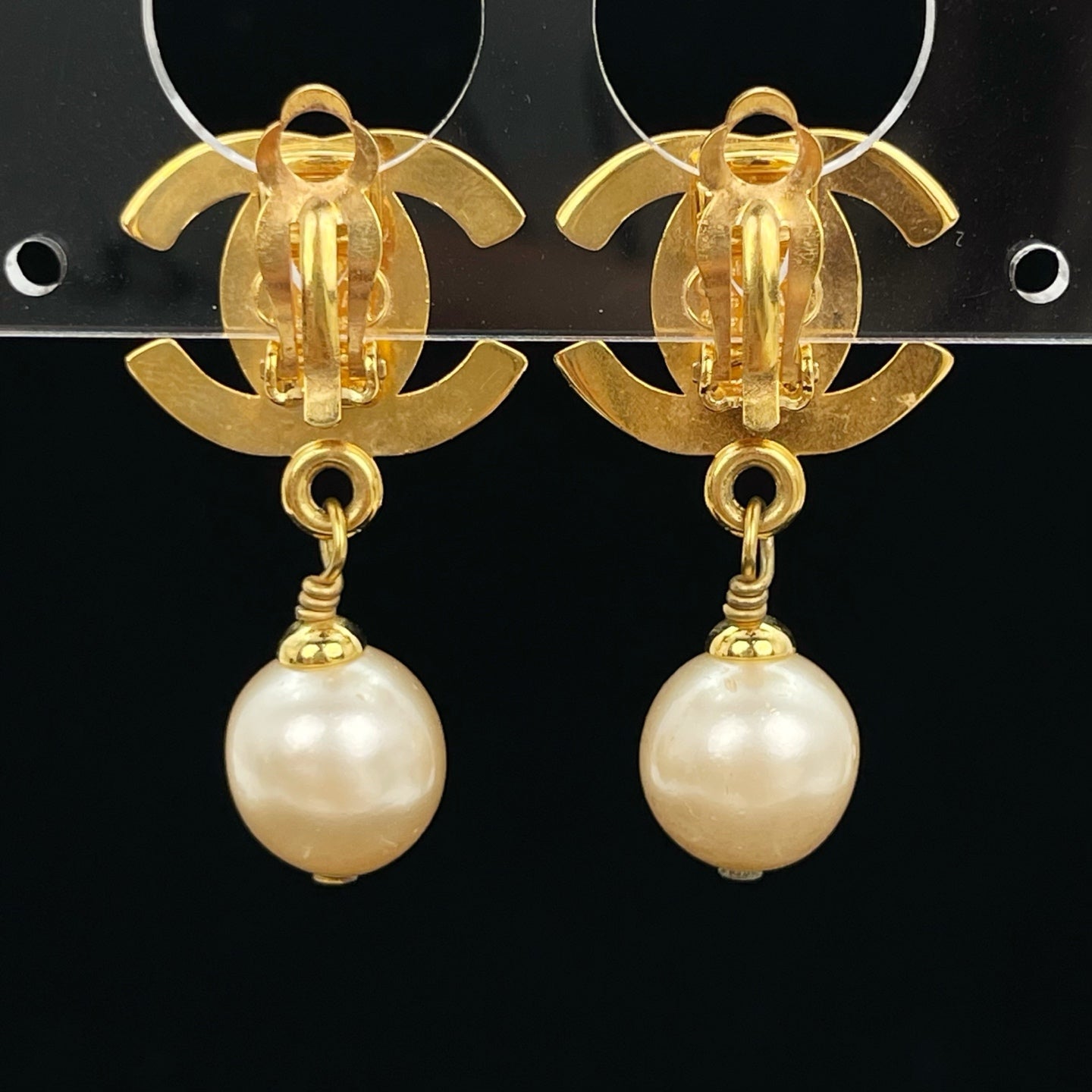 Chanel CC Turnlock Pearl Drop Clip-On Earrings Gold 96A [Used]