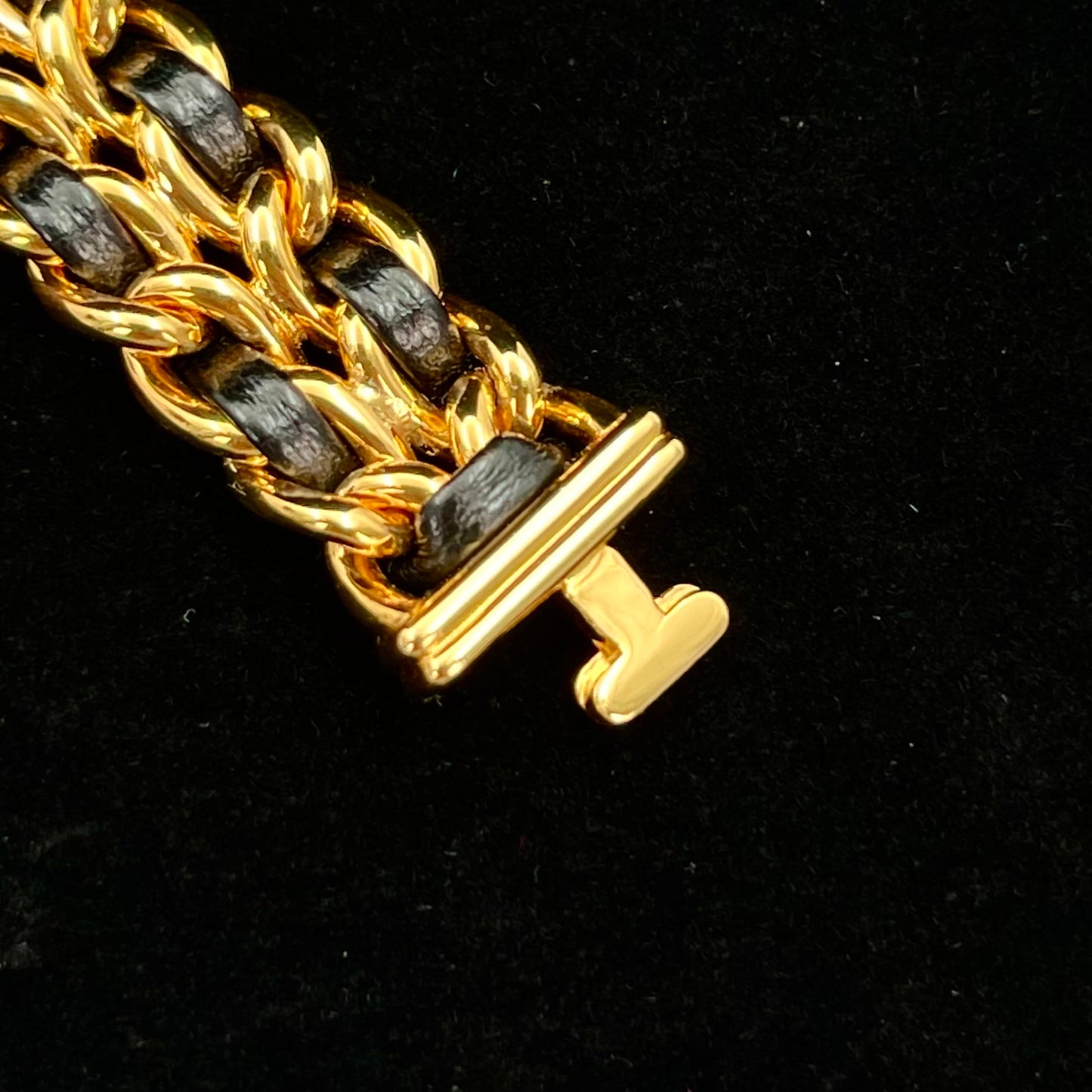 Chanel Premiere Black Dial Gold Chain Watch S Size [Used]