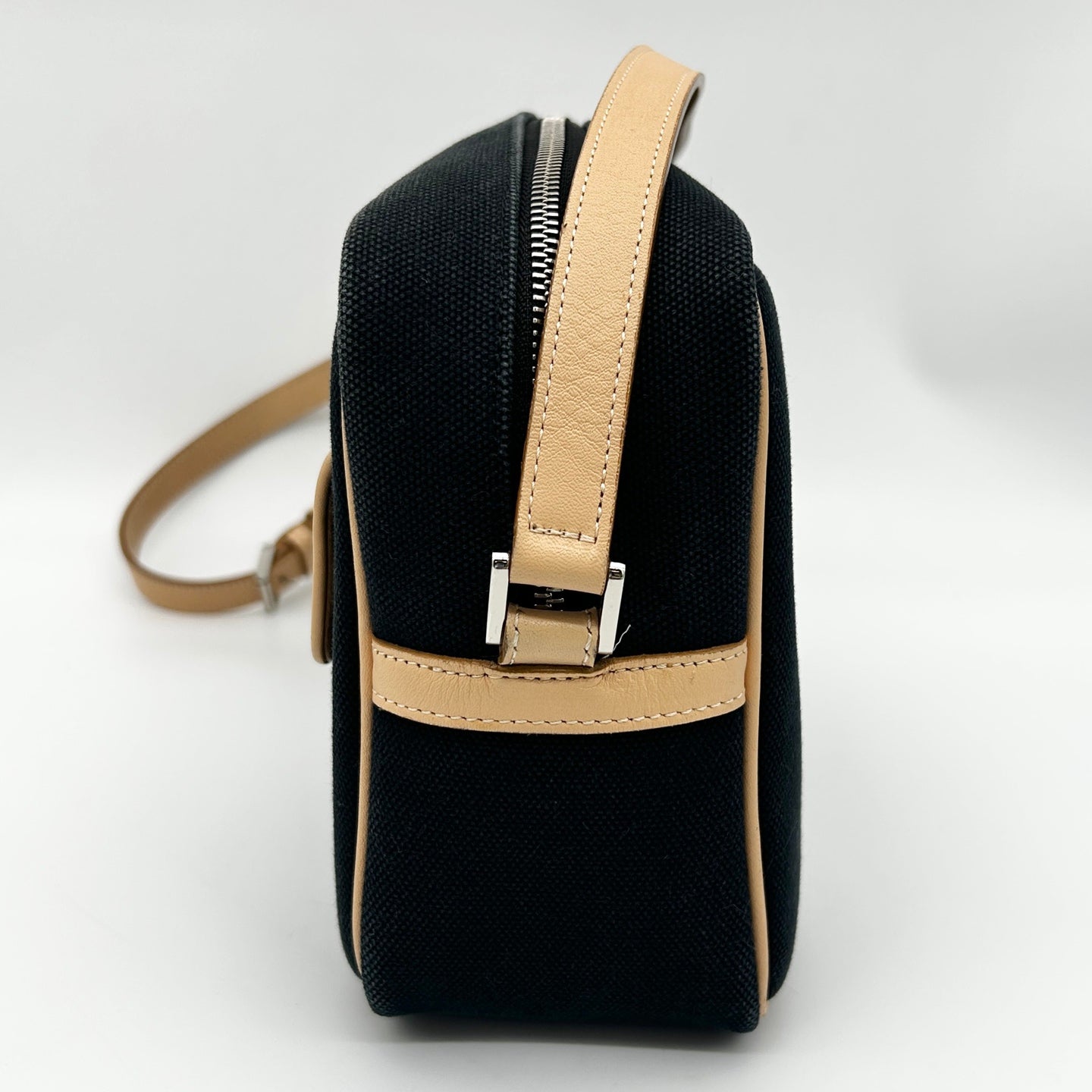 Burberry Black Beige Canvas Leather Camera Bag [Used]