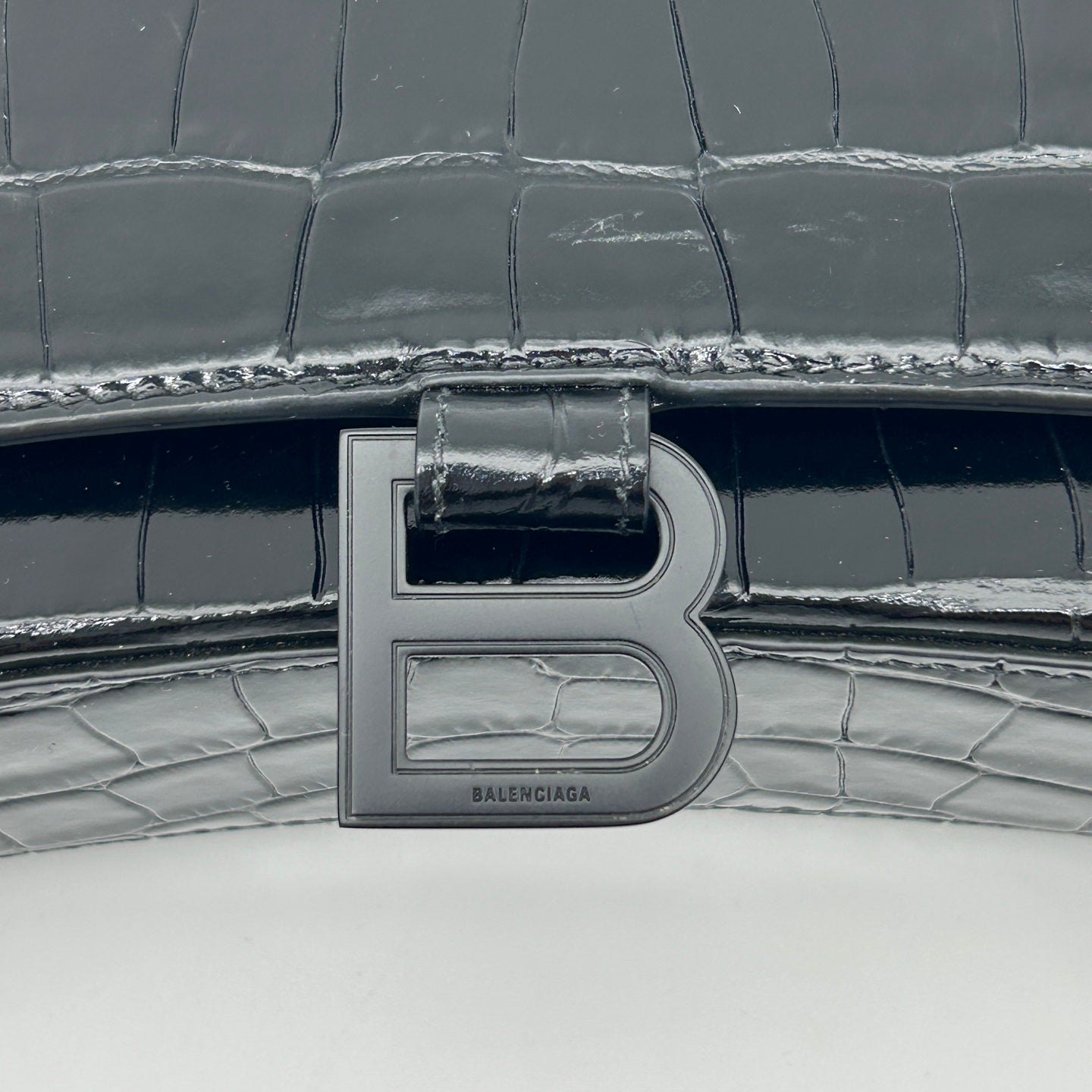Balenciaga Hourglass So Black Croc-Embossed Leather Shoulder Bag[Used]