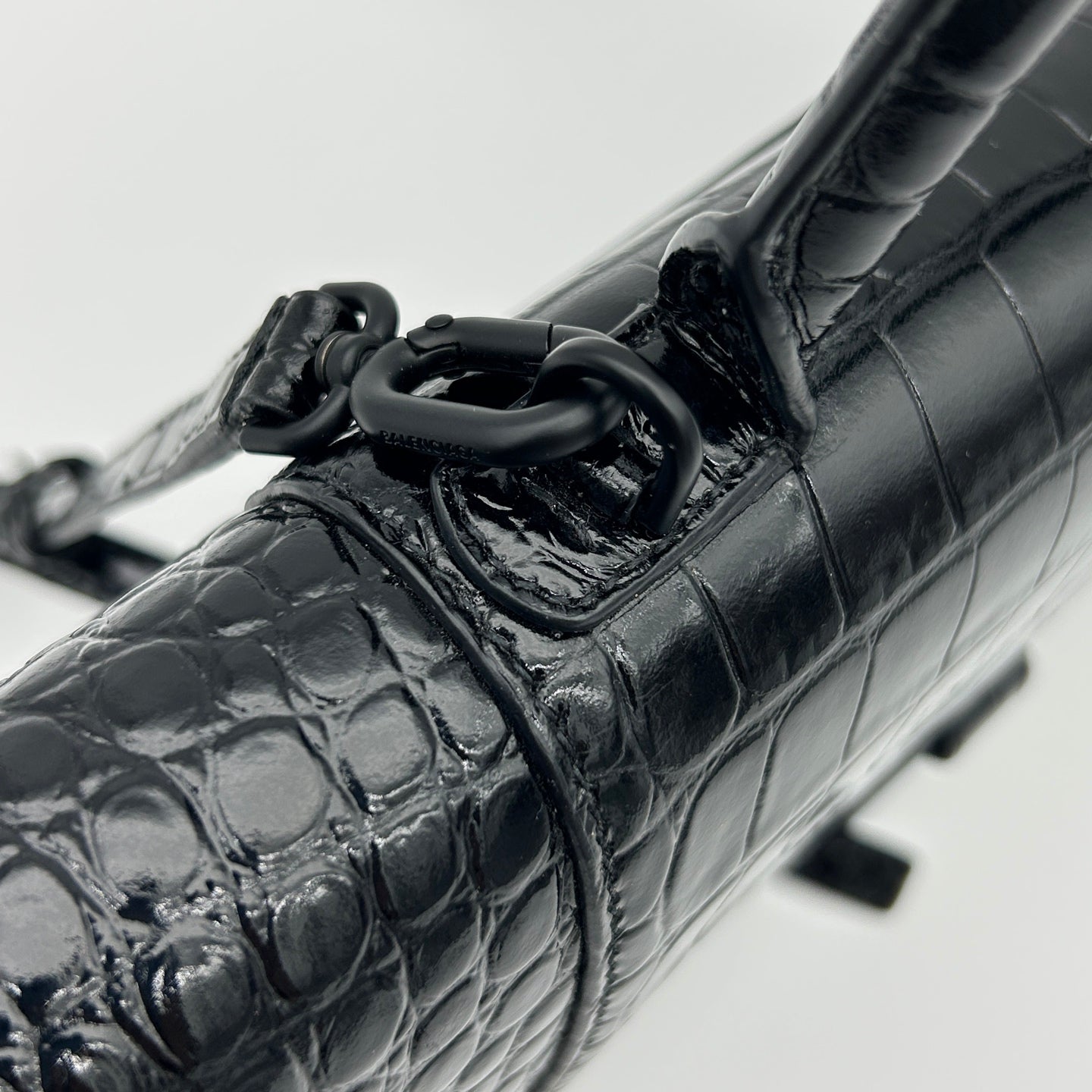 Balenciaga Hourglass So Black Croc-Embossed Leather Shoulder Bag[Used]