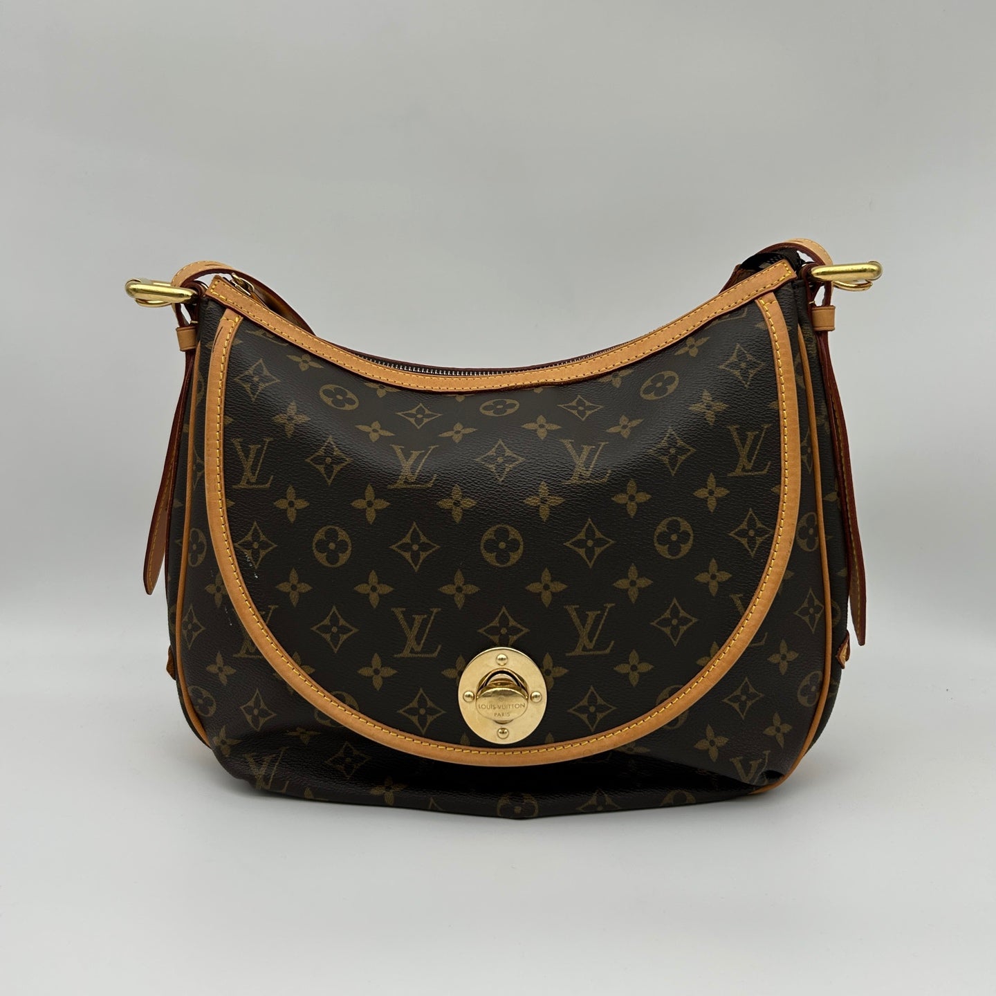 Louis Vuitton Saumur Monogram Crossbody Bag [Used]
