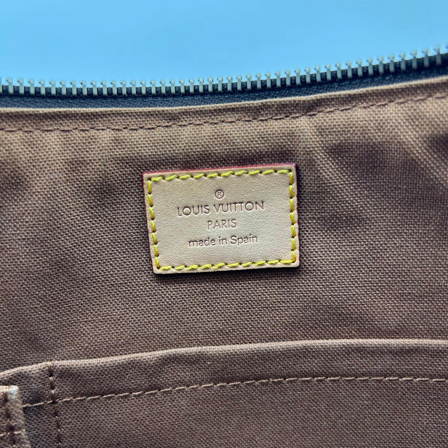 Louis Vuitton Saumur Monogram Crossbody Bag [Used]