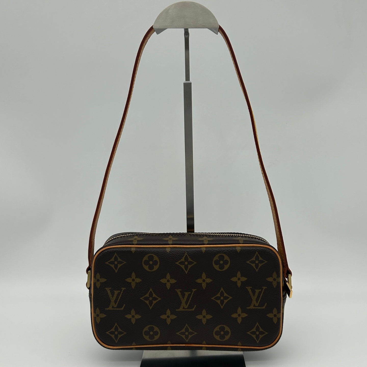 Louis Vuitton Monogram Pochette Accessories Shoulder Bag [Used]