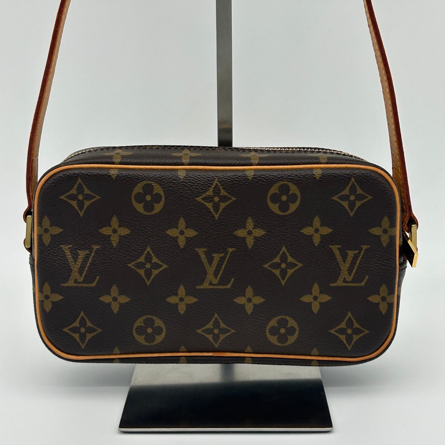 Louis Vuitton Monogram Pochette Accessories Shoulder Bag [Used]