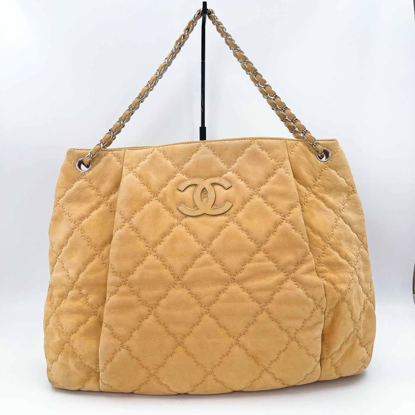 Chanel Oat Beige Calfskin Hobo Tote Bag [Used]