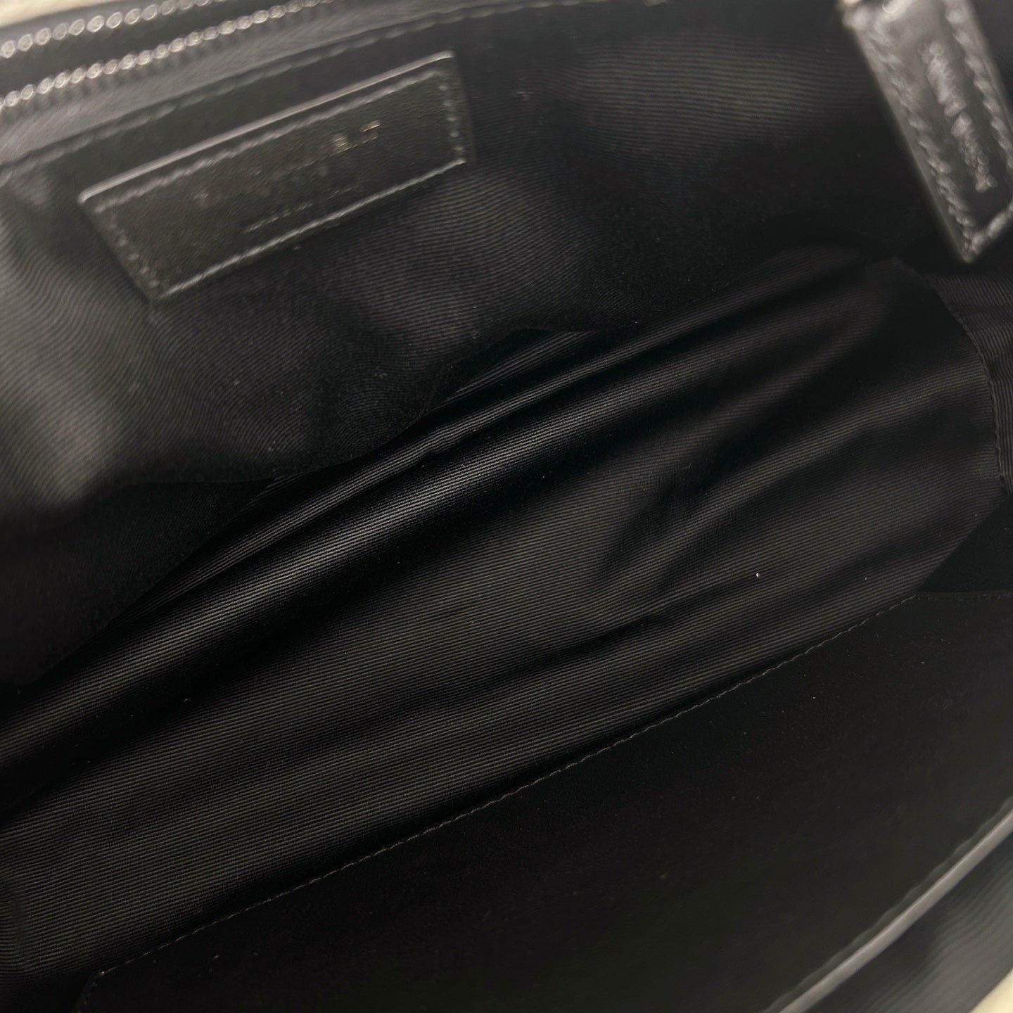 Saint Laurent Niki Medium Off White Leather Chain Shoulder Bag [Used]