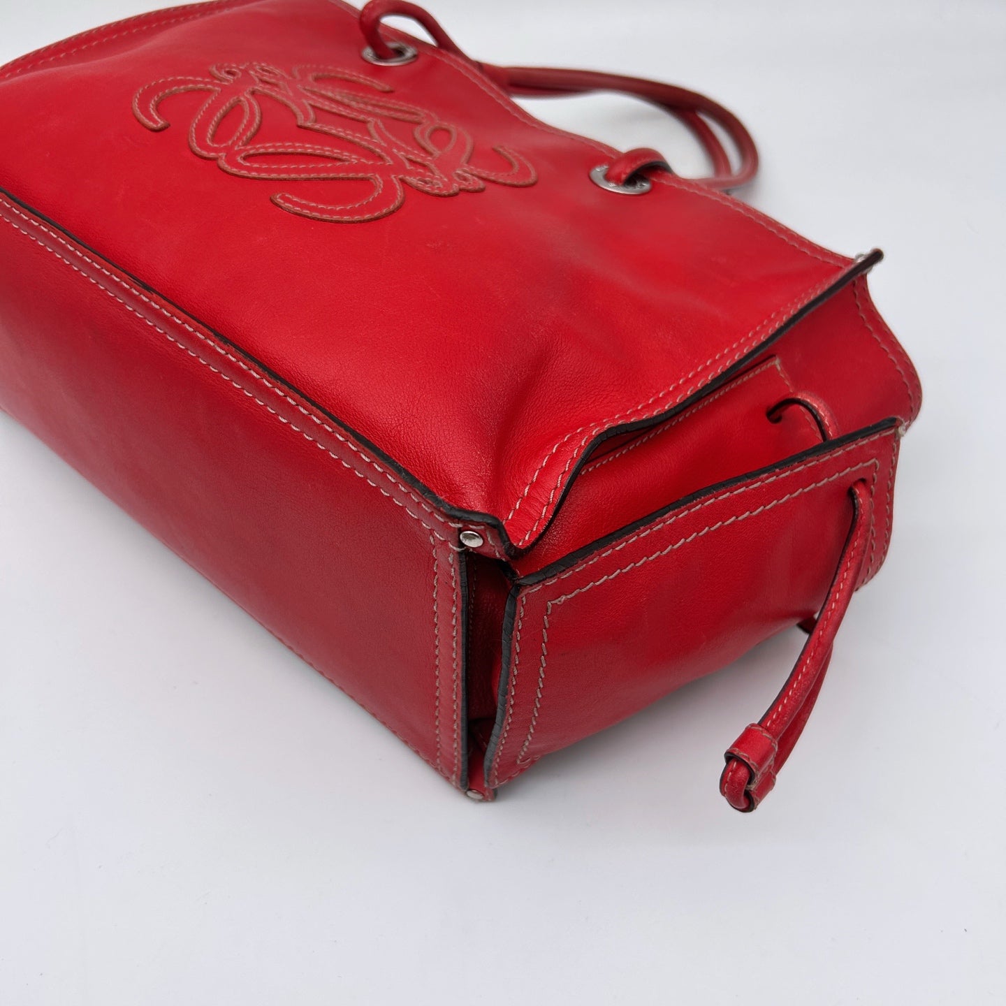Loewe Red Anagram Leather Shoulder Tote Bag [Used]