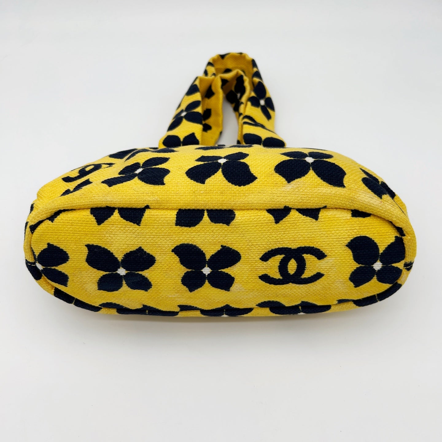Chanel Yellow Clover Graffiti Canvas Kisslock Mini Handbag [Used]