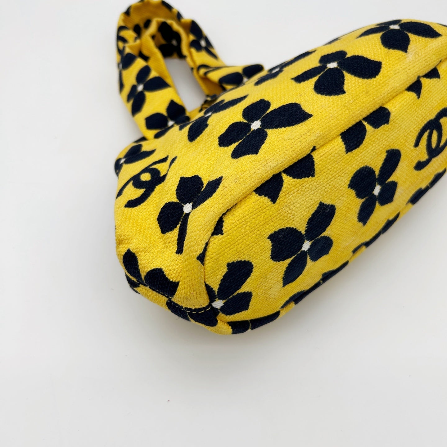 Chanel Yellow Clover Graffiti Canvas Kisslock Mini Handbag [Used]