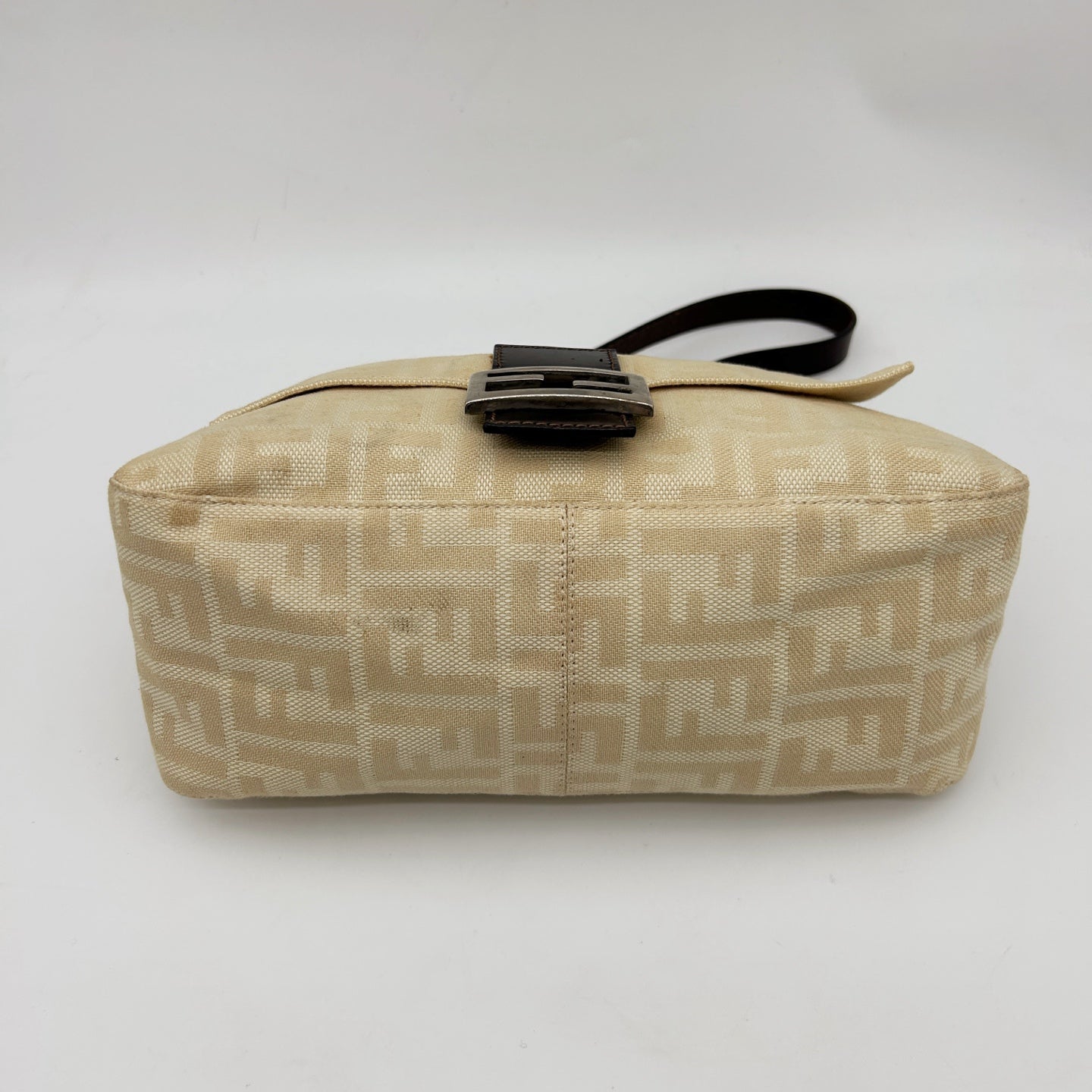 Fendi Baguette Large Beige Zucca Fabric Shoulder Bag [Used]