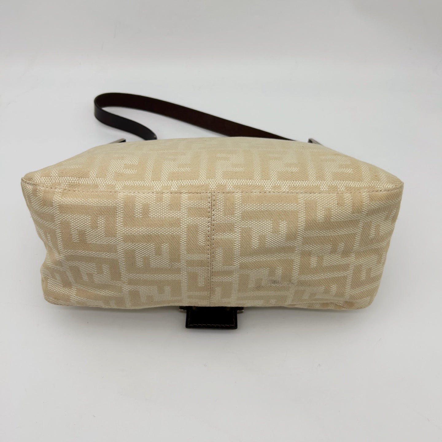 Fendi Baguette Large Beige Zucca Fabric Shoulder Bag [Used]
