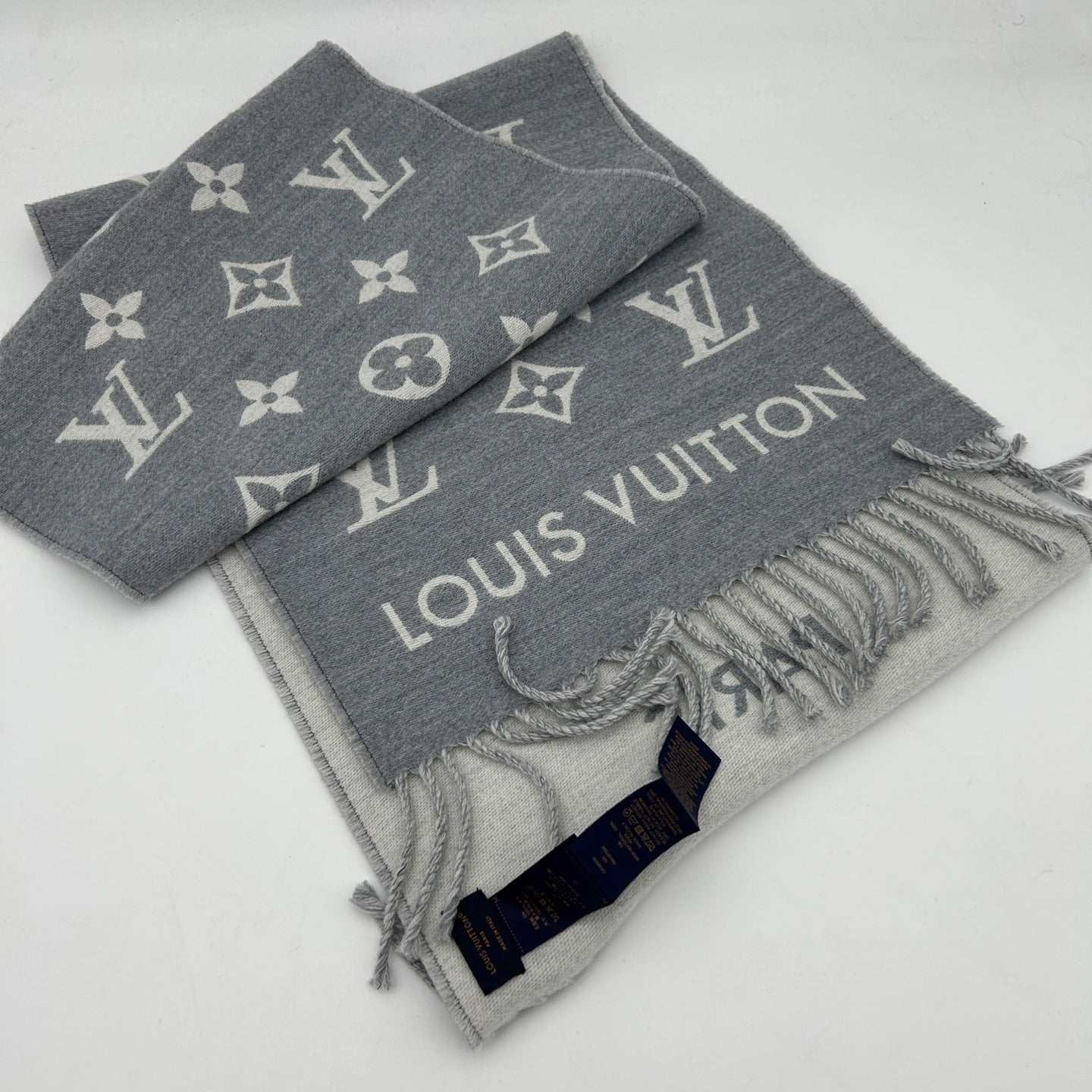 Louis Vuitton Monogram Reversible Scarf Grey [Used]