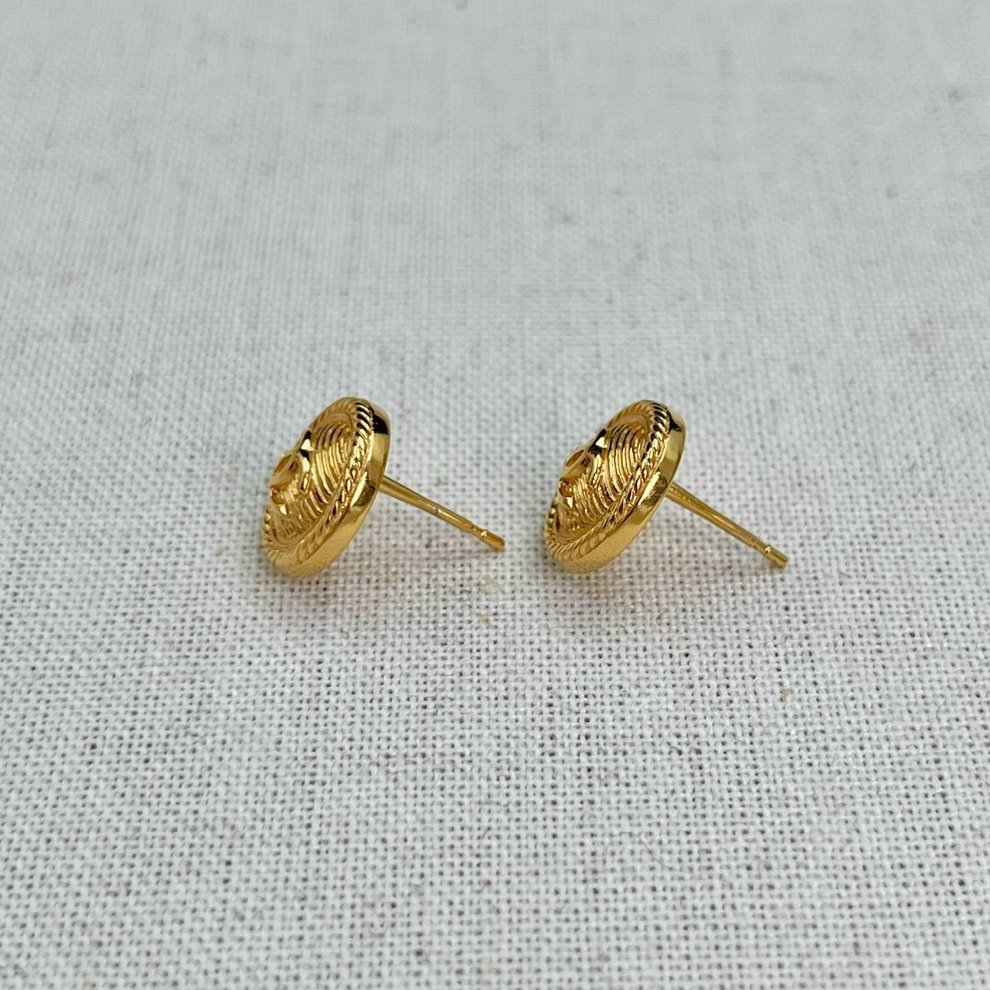 Chanel Gold CC Button Stud Earrings [Used]