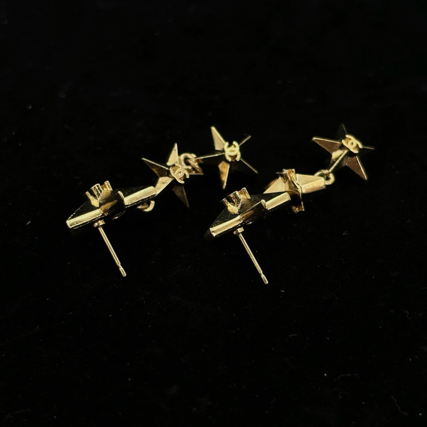 Chanel Gold Star CC Drop Earrings [Used]