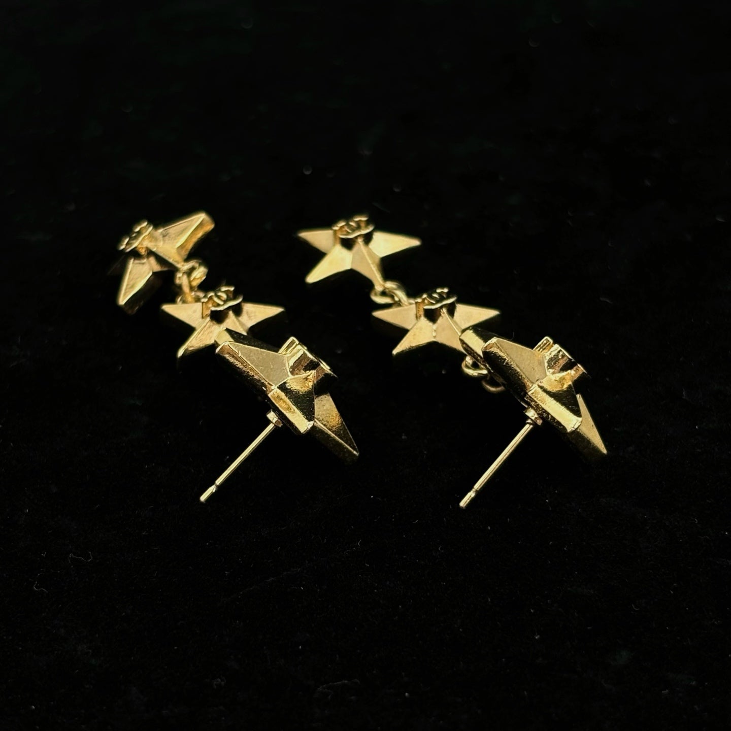 Chanel Gold Star CC Drop Earrings [Used]