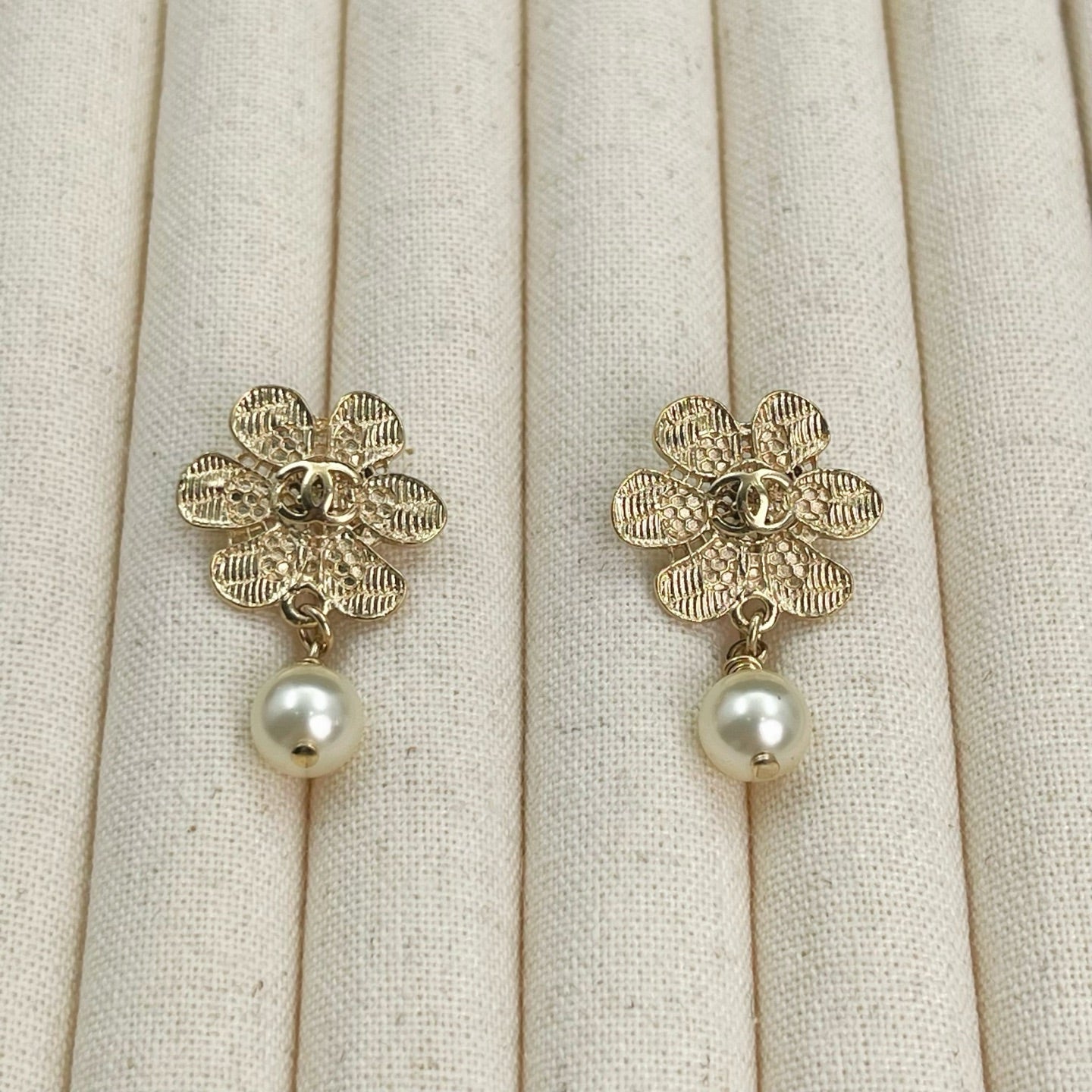 Chanel Gold CC Flower & Pearl Drop Earrings [Used]