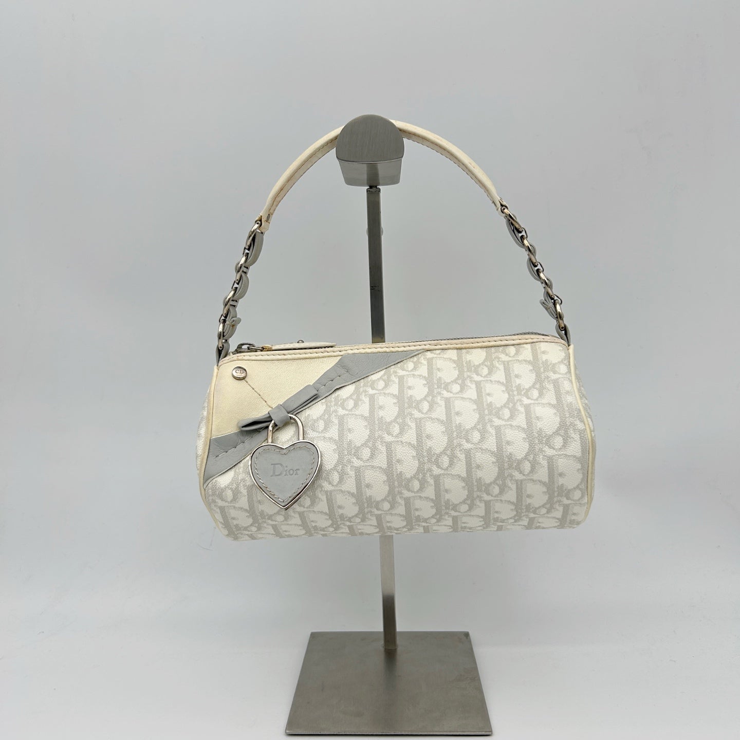 Christian Dior White Trotter Romantic Chain Hand Bag [Used]