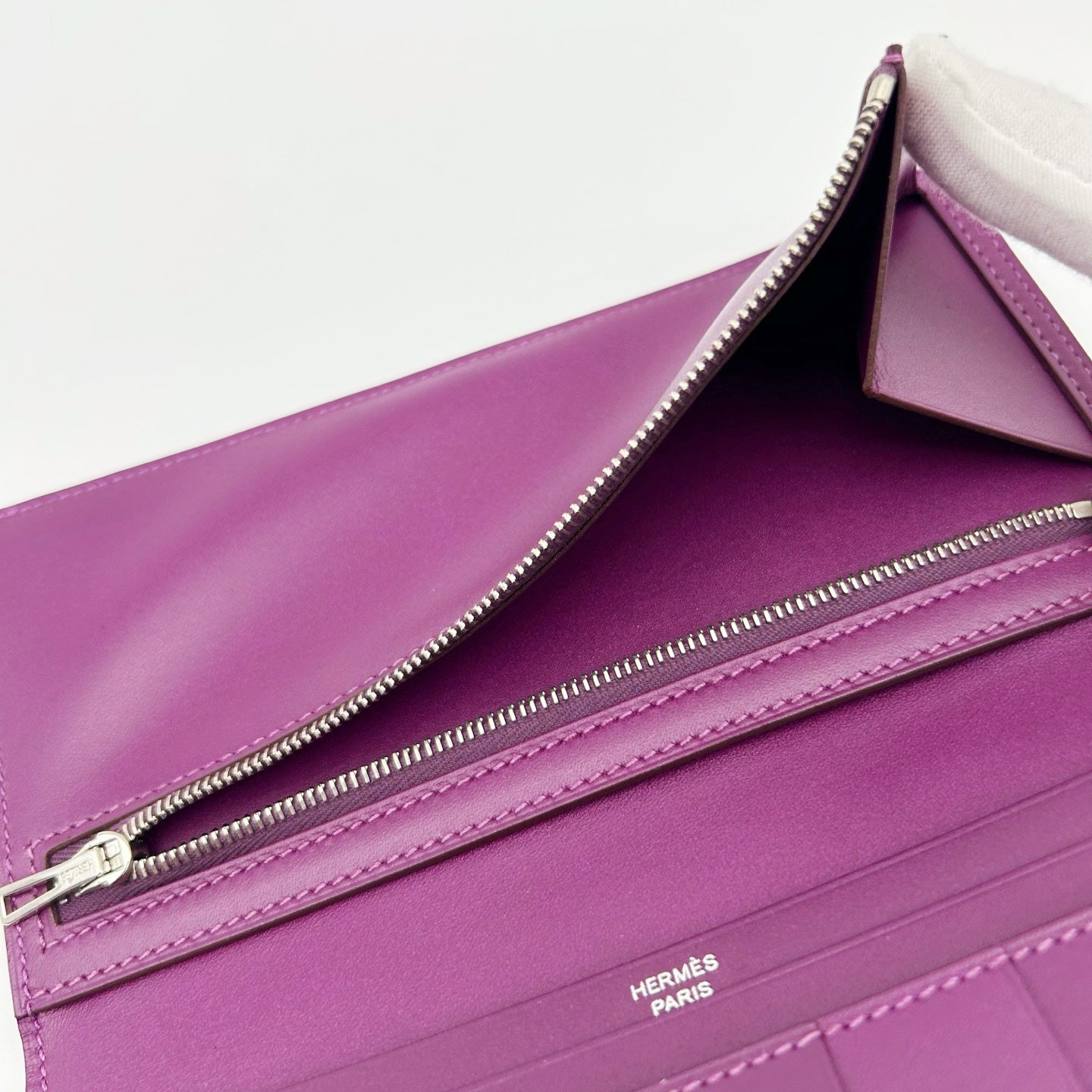 Hermès Purple Béarn Bifold Long Wallet [Used]
