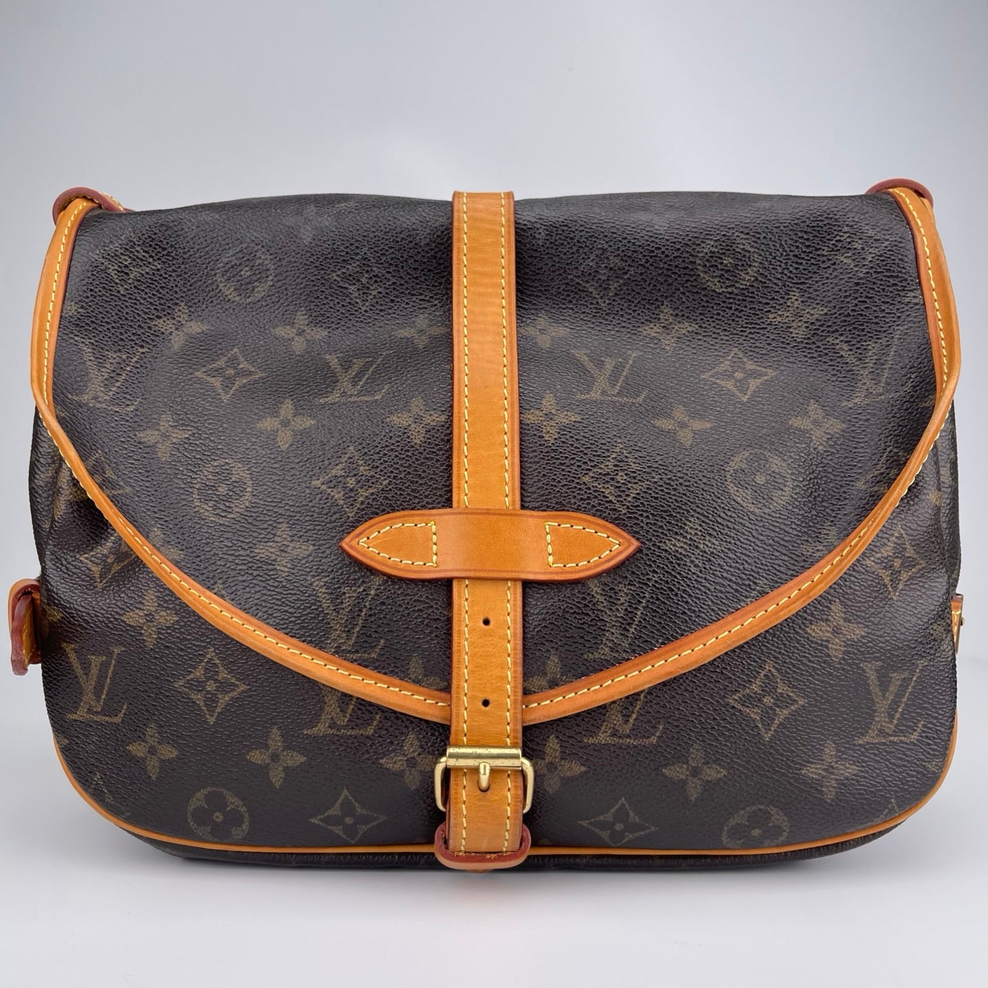 Louis Vuitton Saumur Handbag Monogram Canvas 30 Crossbody Bag [Used]