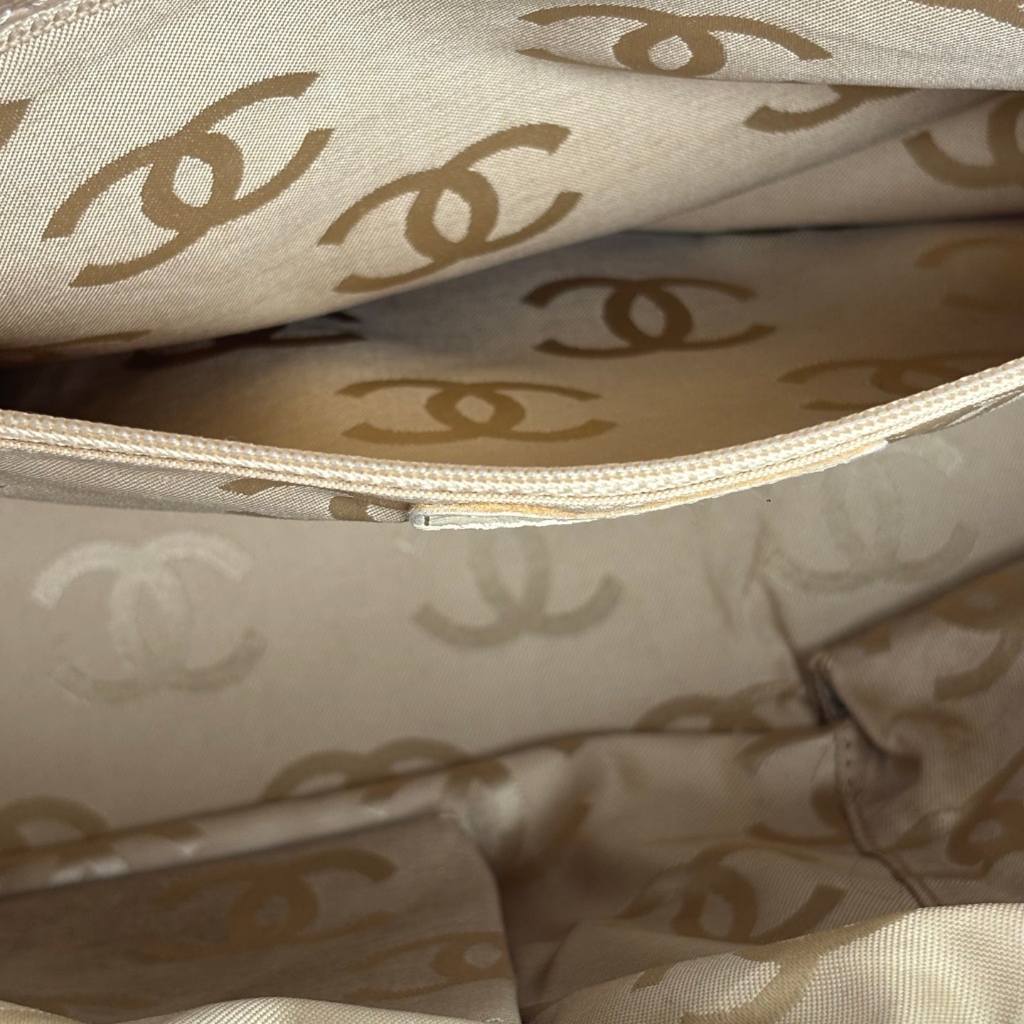 Chanel Beige Caviar Leather Large CC Tote Bag [Used]